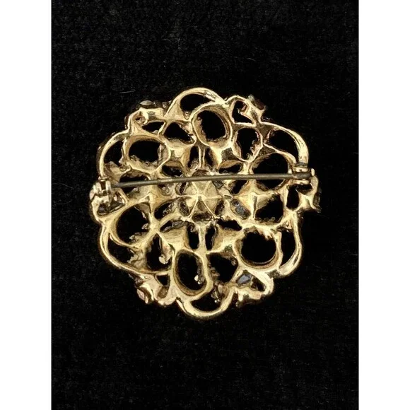 Vintage 1950s Red Rhinestone and Faux Pearl Gold Tone Brooch - Picture 3 of 5